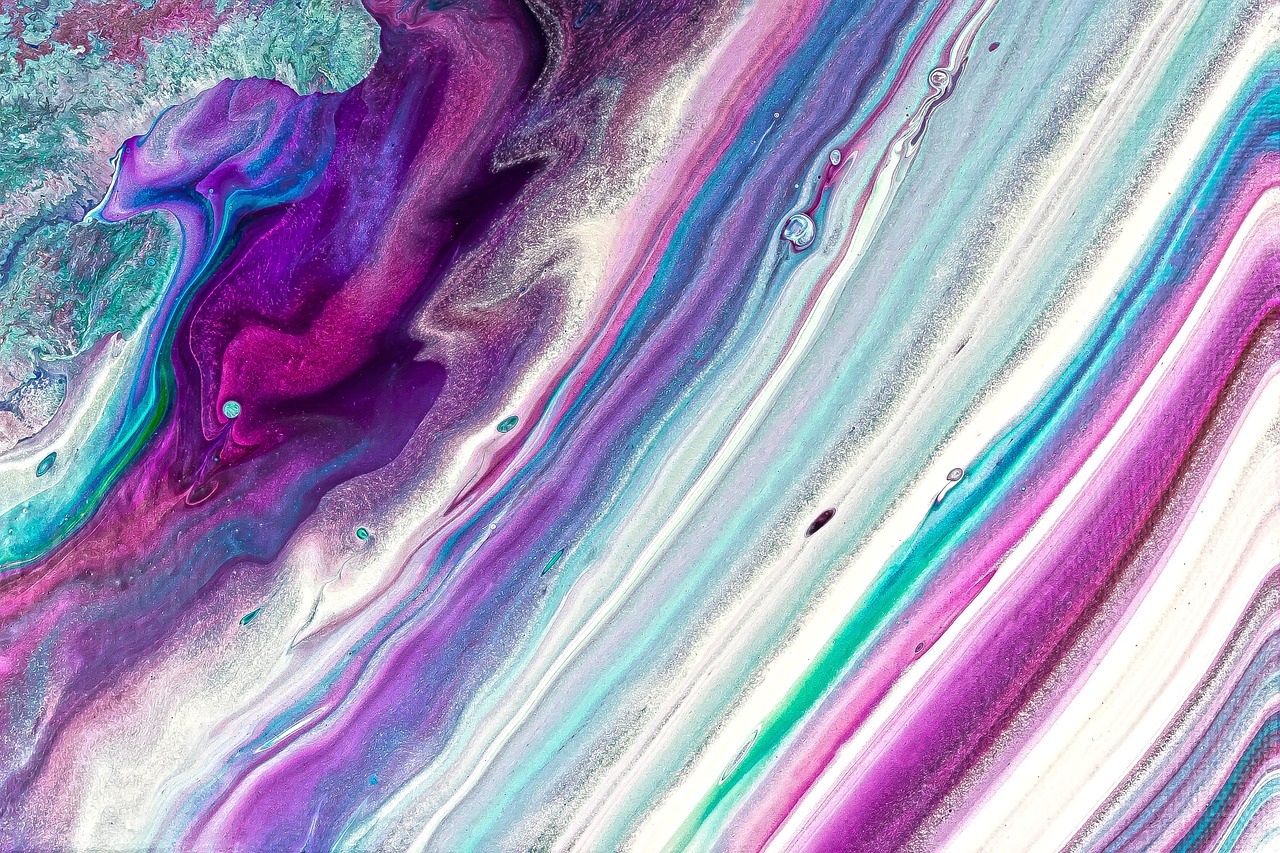 Heldere acrylglas kunst in moderne keuken. Heldere acrylglas kunst in moderne keuken.